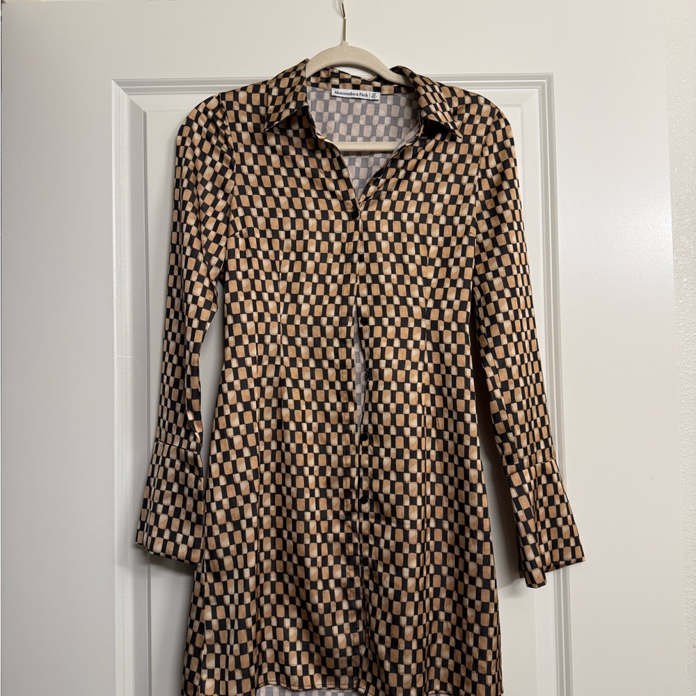 Abercrombie & Fitch Beige and Gray Checkered Shirt